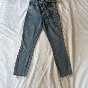 Abercrombie and Fitch ultra high rise jeans size 4 or 27 belted ruffle waist med